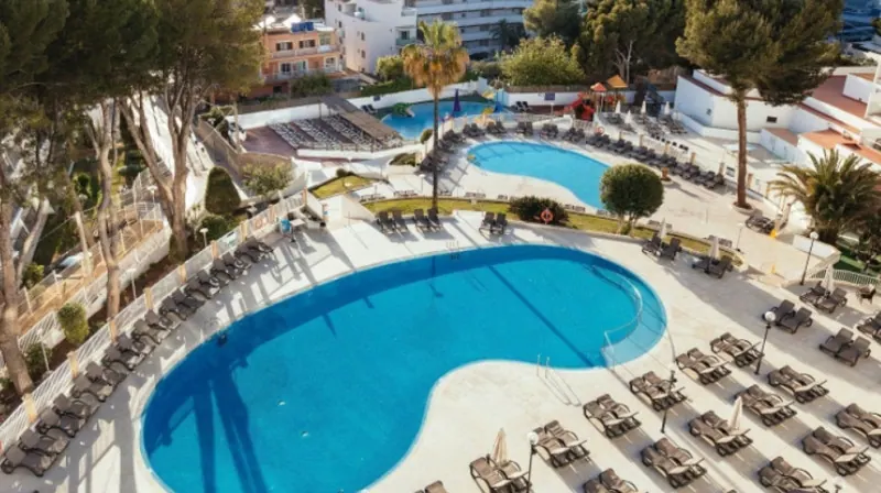 1 night with all-inclusive for two