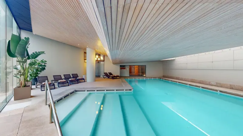 Spa with Breakfast & Massage at a 5* Hotel
