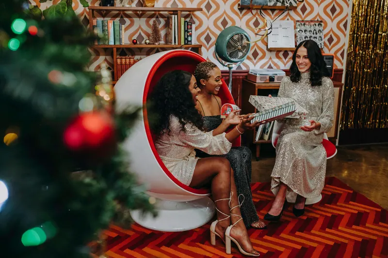 Christmas Gift Ideas for Women: The Ultimate 2025 Guide to Always Surprising Them with the Perfect Gift