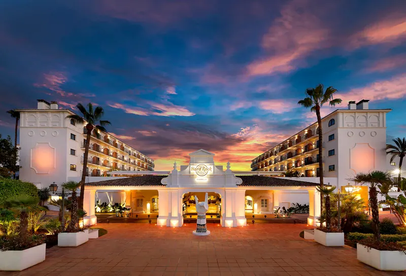 The best gift experiences for teachers on the Costa del Sol