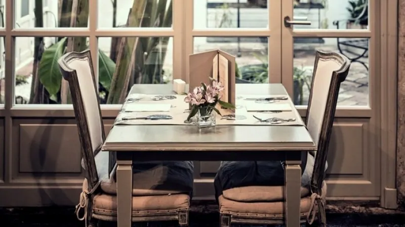Romantic massage with menu for two