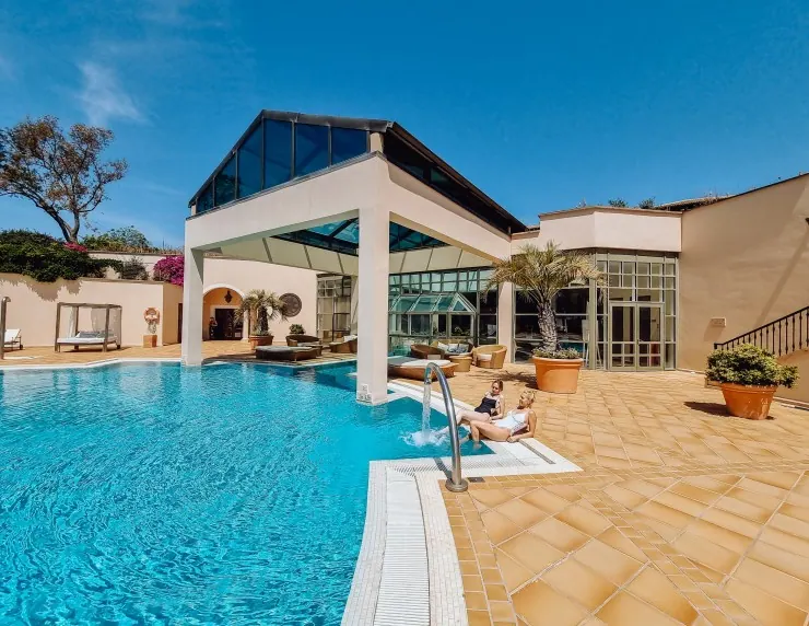 Spa Break with Swedish Massage & Breakfast or Lunch