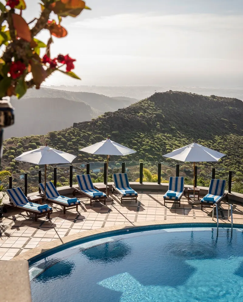 Day Pass with Wellness & Lunch