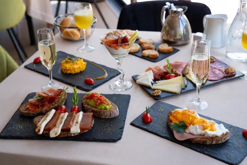 give spa with brunch as a gift