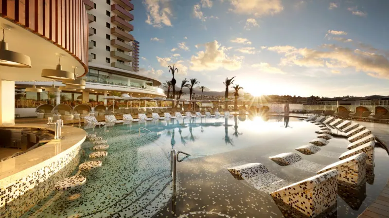 Breakfast & Termal Circuit in Tenerife