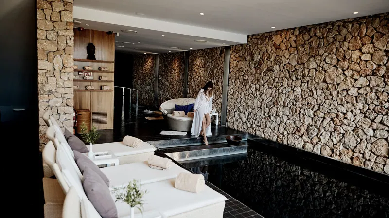 Dinner with Sea Views, Massage & Spa